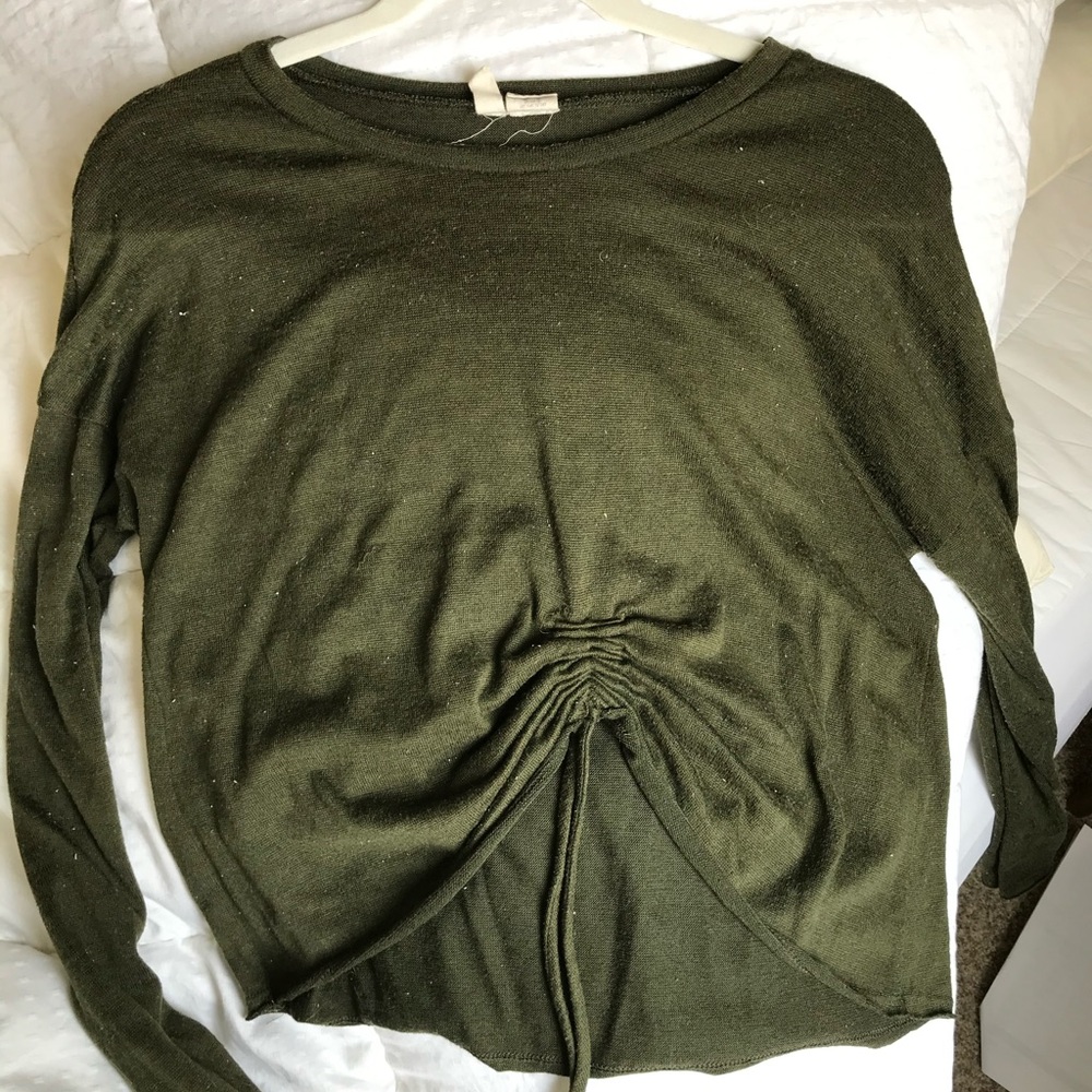 Green Long Sleeve cropped front top